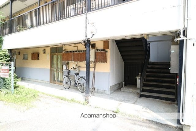辻子マンションの玄関写真