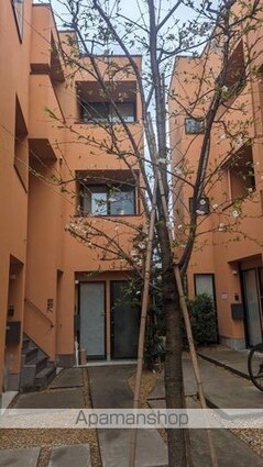 パティオ梅ヶ丘Ｅ[1R/30.75m2]のエントランス