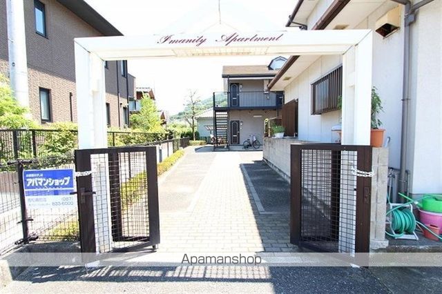 イマニティアパートメントの玄関写真