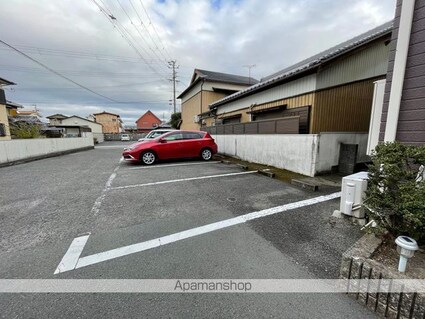 エルディム本町Ⅲ[3DK/55.71m2]の駐車場