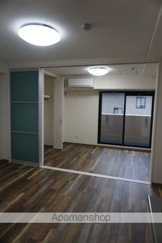 アーリーズ守口の内装写真