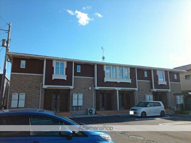 坂出市 2階建 築12年の玄関写真