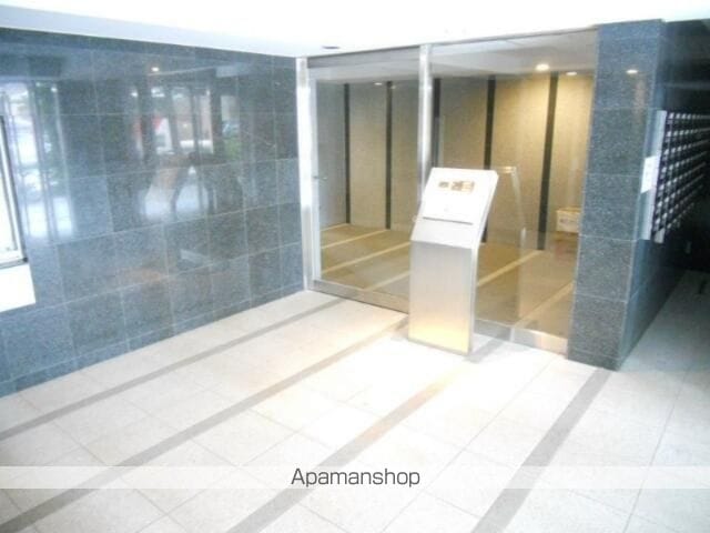 メインステージ板橋本町駅前IIの玄関写真