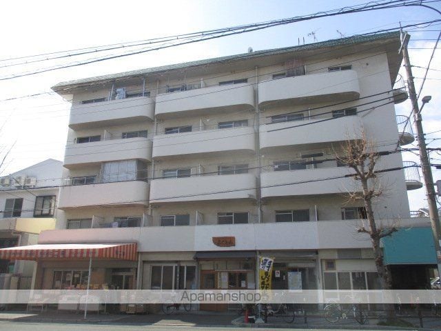 丸萬ハイツの外観写真