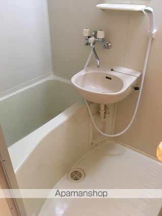 レオパレスＳＡＫＵＲＡ[1K/23.18m2]のバス