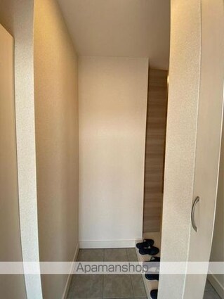 レグルス　Ｃ棟[2LDK/60.43m2]の玄関