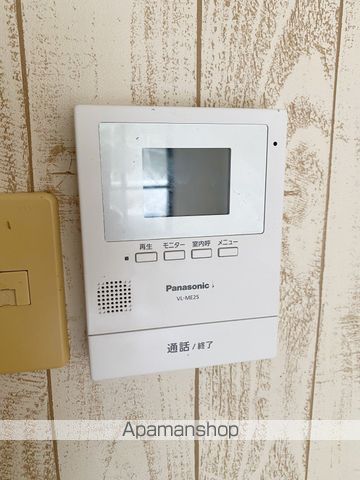 タウンハウス愛野公園Eの内装写真