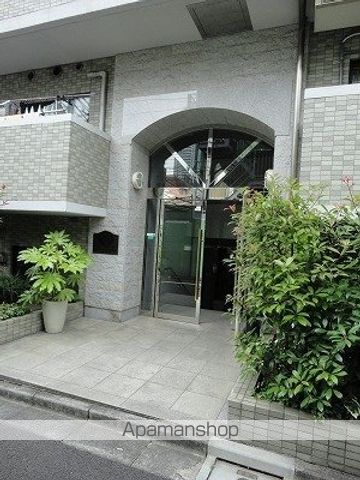 メインステージ白金高輪の玄関写真