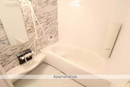 ウィステリア太田[3LDK/67.28m2]のバス