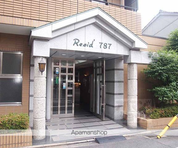 RESID’787の玄関写真