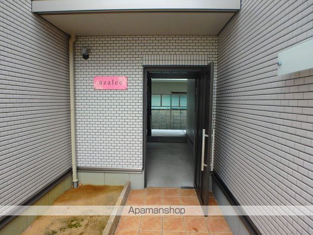 アザレアの玄関写真
