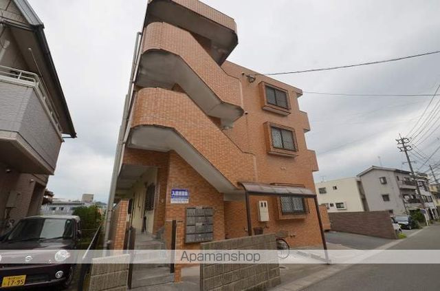 持増マンションの玄関写真