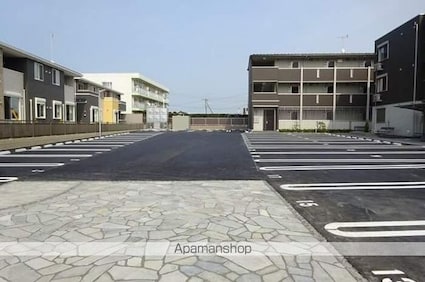 ラ・ドルチェヴィータ　Ａ[2LDK/66.76m2]の駐車場