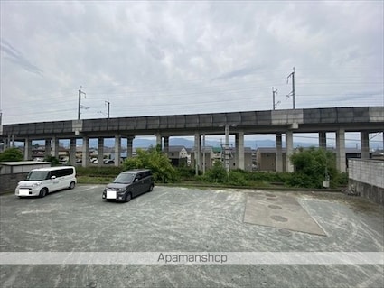 ハイツヤマダ[1K/26.5m2]の駐車場2