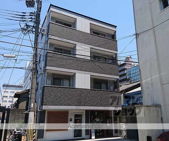 E’Z西院の外観写真