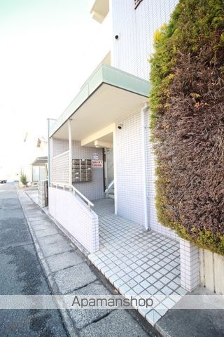 ジェントリィ下中野の玄関写真