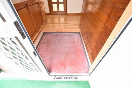 エステートＫ[2LDK/59.4m2]の玄関