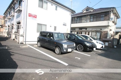 ピュアあきしま[1R/24.5m2]の駐車場