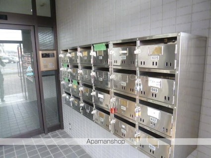 アドニス吉田[2LDK/62.6m2]の共用部1