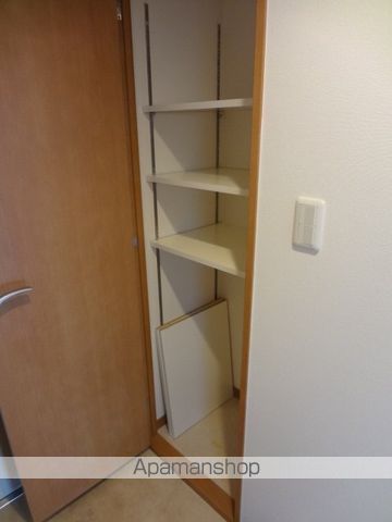 フォレストインサイドVの内装写真