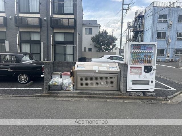 レオパレスOSAWAの玄関写真