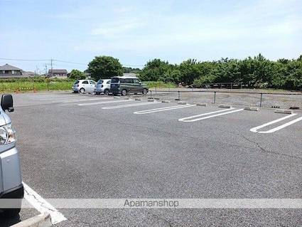 エル　クラシコ[1LDK/46.09m2]の駐車場