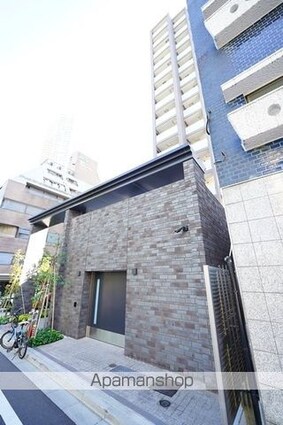 東京都新宿区新宿５丁目[1K/25.04m2]の外観2