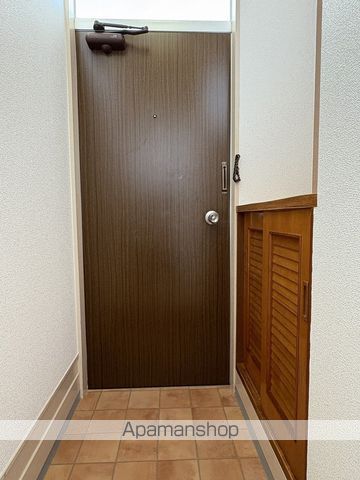 クリスタルアイの内装写真