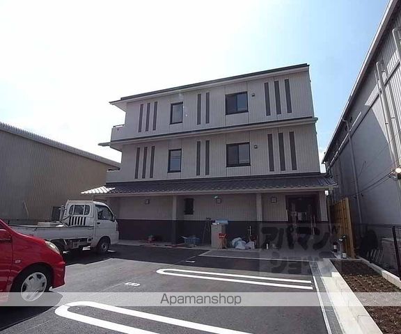プレッソ鳥羽離宮の外観写真