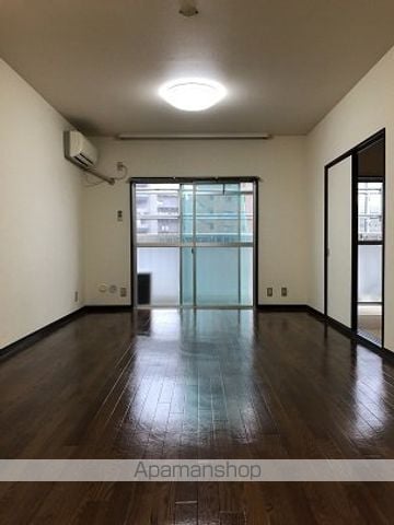 イーストパレスの内装写真