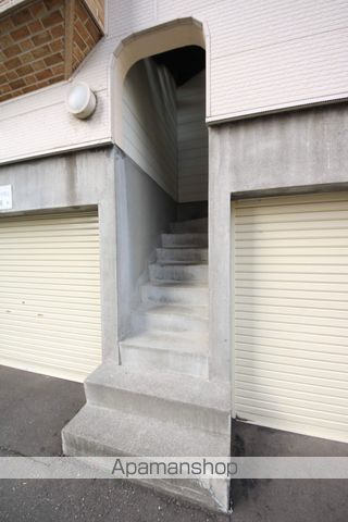 第17森宅建マンションの玄関写真