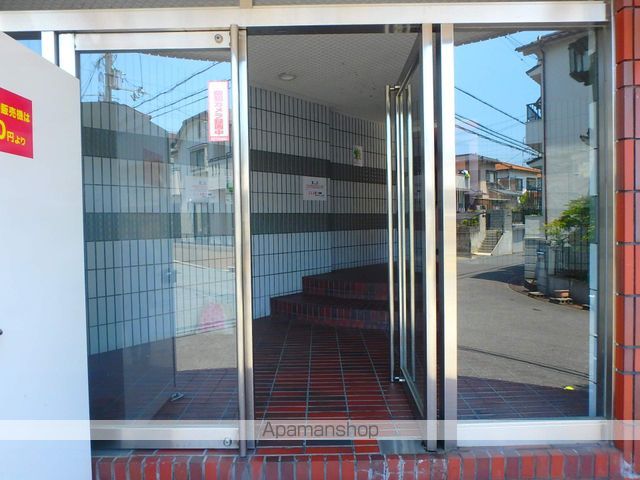 レオハイム東山の玄関写真