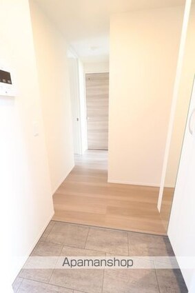 ファルコンベース若宮[1LDK/42.62m2]の玄関