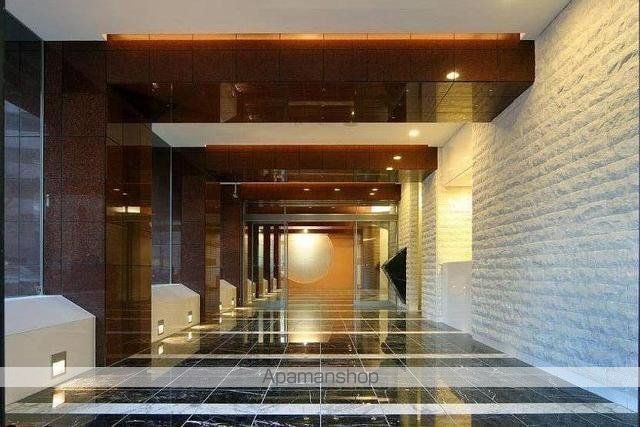 ガラ・ステーション岩本町Northの玄関写真