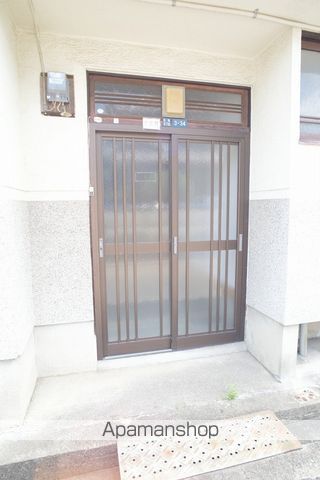 宮川連棟貸家の玄関写真