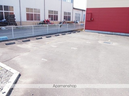 エグズィベランス[2DK/44.06m2]の駐車場2