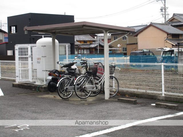 エトランゼの外観写真