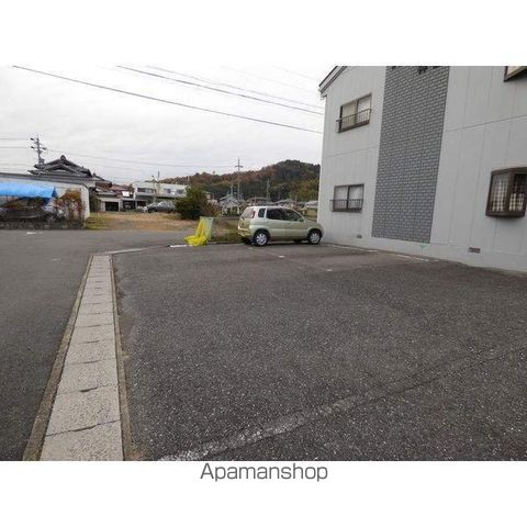 サンティーヌ神山の内装写真