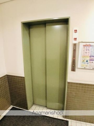ロイヤルプラザ滝野川の外観写真