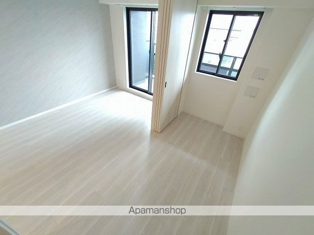コンフォリア新大阪宮原Qの内装写真