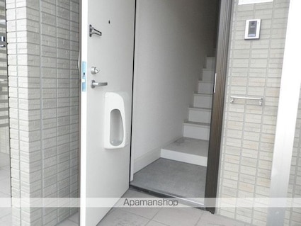 ＬＵＭＩＵＳ[2LDK/52.92m2]の玄関