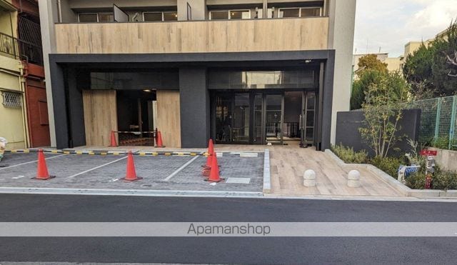 スワンズシティ新大阪プライムの玄関写真