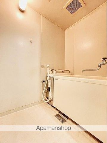 シャトル岡崎の内装写真