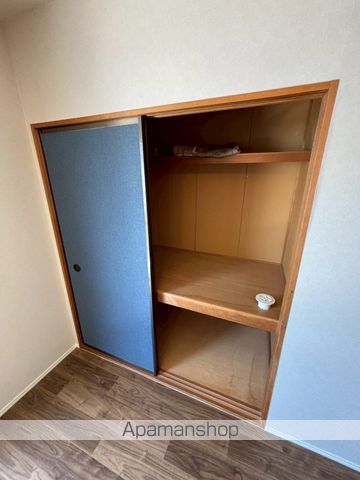 ファミール本郷 B棟の内装写真