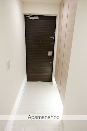 ライトテラス世田谷砧[3LDK/68m2]の玄関