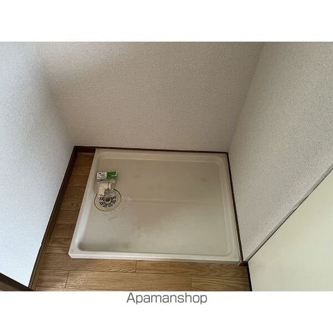 SurplusI桃塚Aの内装写真
