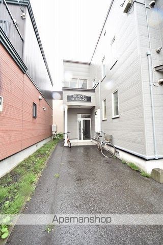 ΑNEXTエレガンスの玄関写真