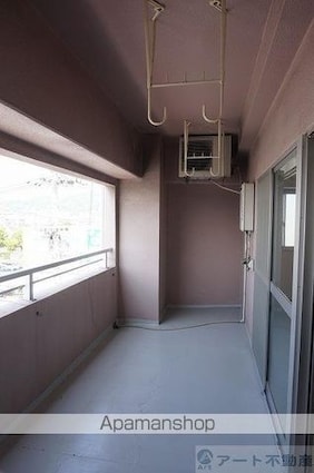ウエストコート[1DK/33.2m2]のバルコニー