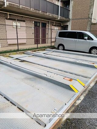 レオパレスパティオ[1K/20.28m2]の駐車場