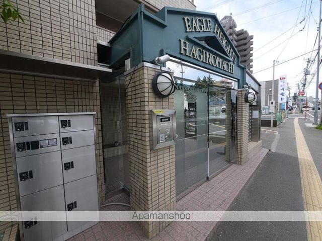 イーグルハイツ萩野町の玄関写真